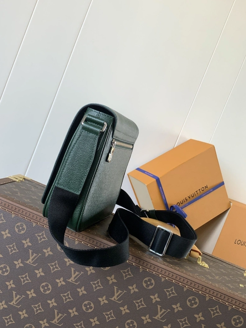 Minimalist LX Satchel bags 9134