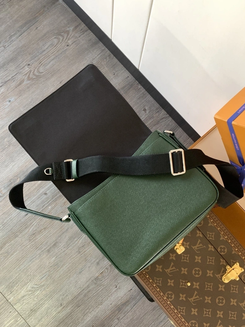 Minimalist LX Satchel bags 9134