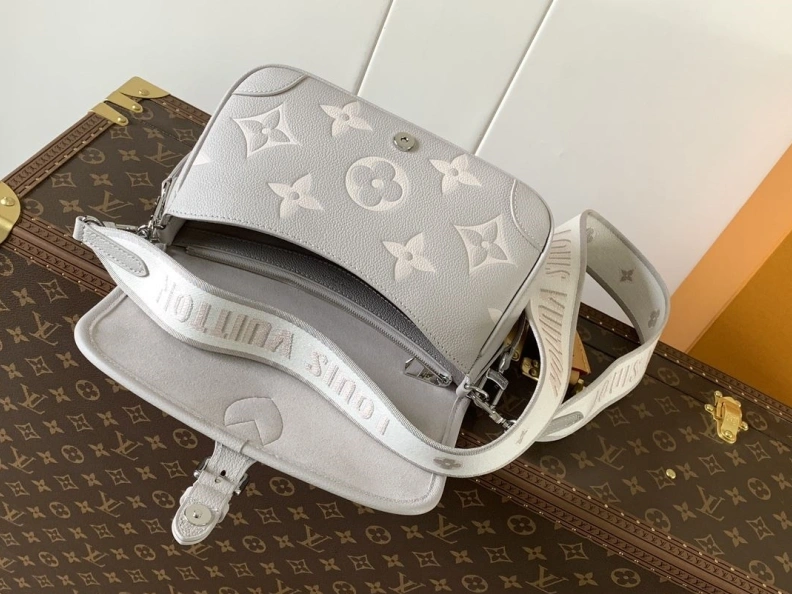 LX Satchel bags Sleek 9128
