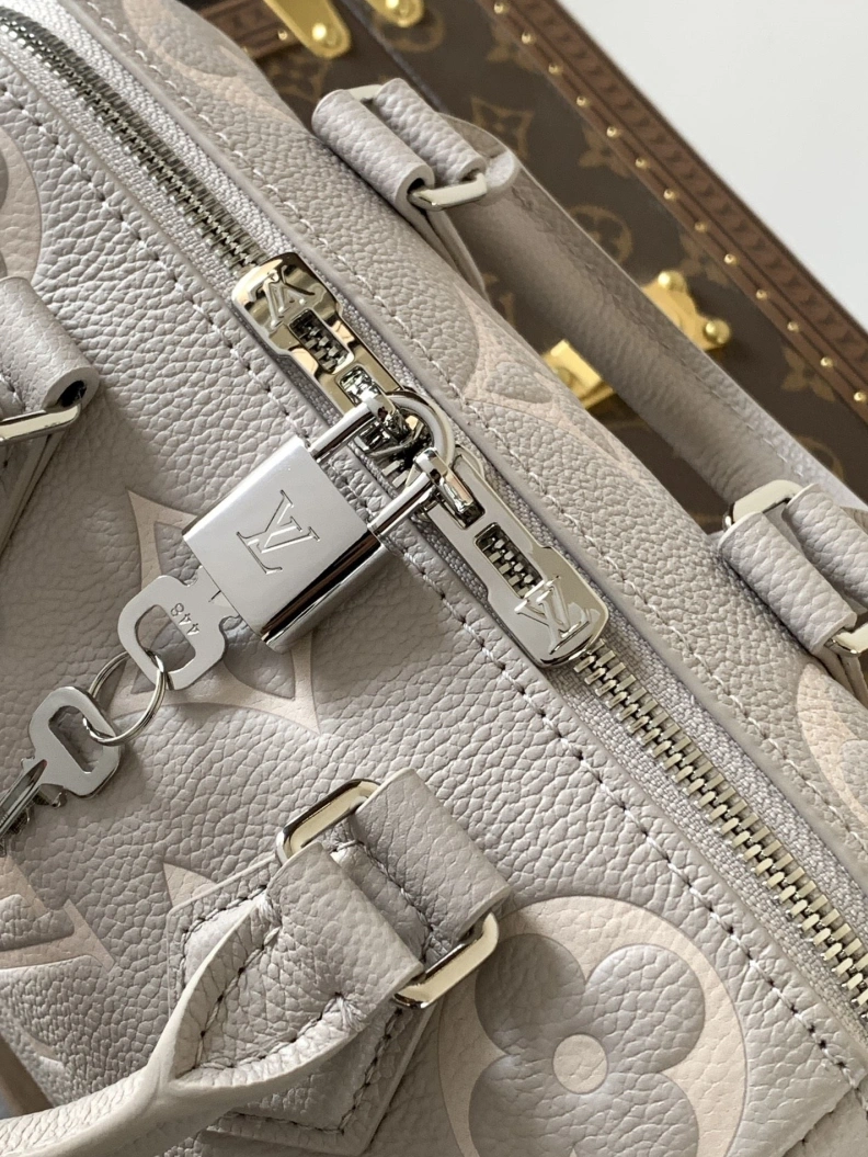 BestValue LX Speedy Bags 8610