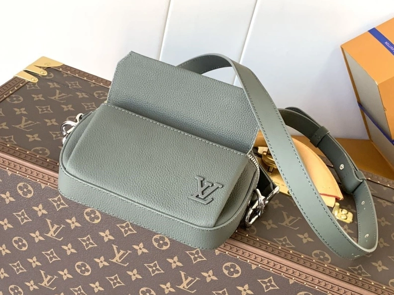 LX Satchel bags EyeCatching 9119