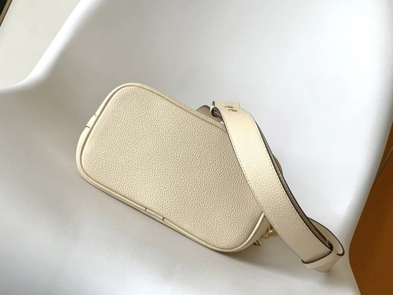 Sleek LX Satchel bags 9104