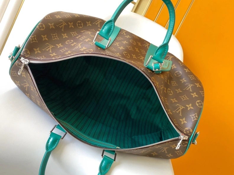 Soft LX Travel Bags 8184