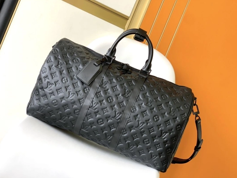 Affordable LX Travel Bags 8175