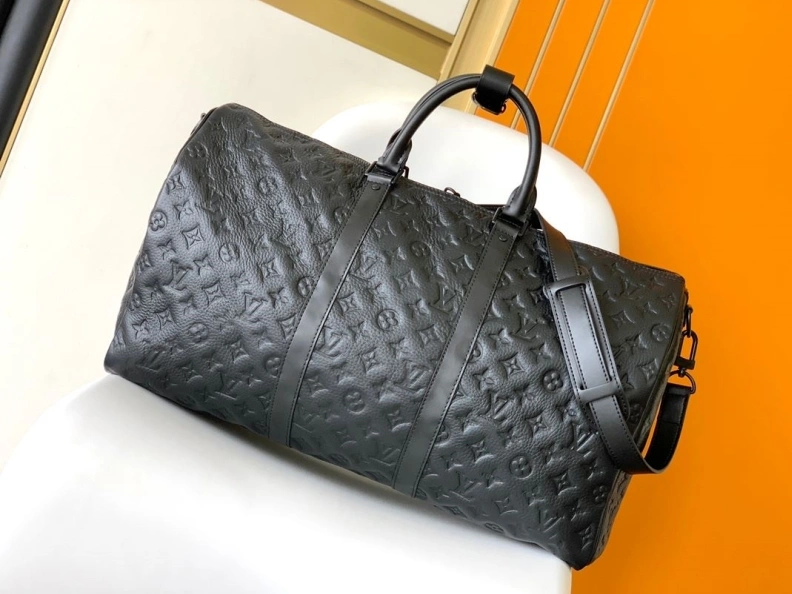 Affordable LX Travel Bags 8175