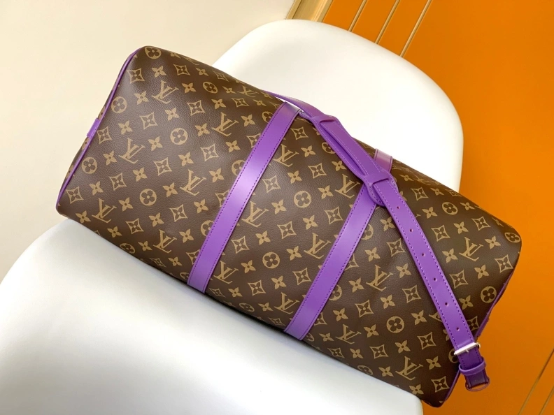 DailyWear LX Travel Bags 8158