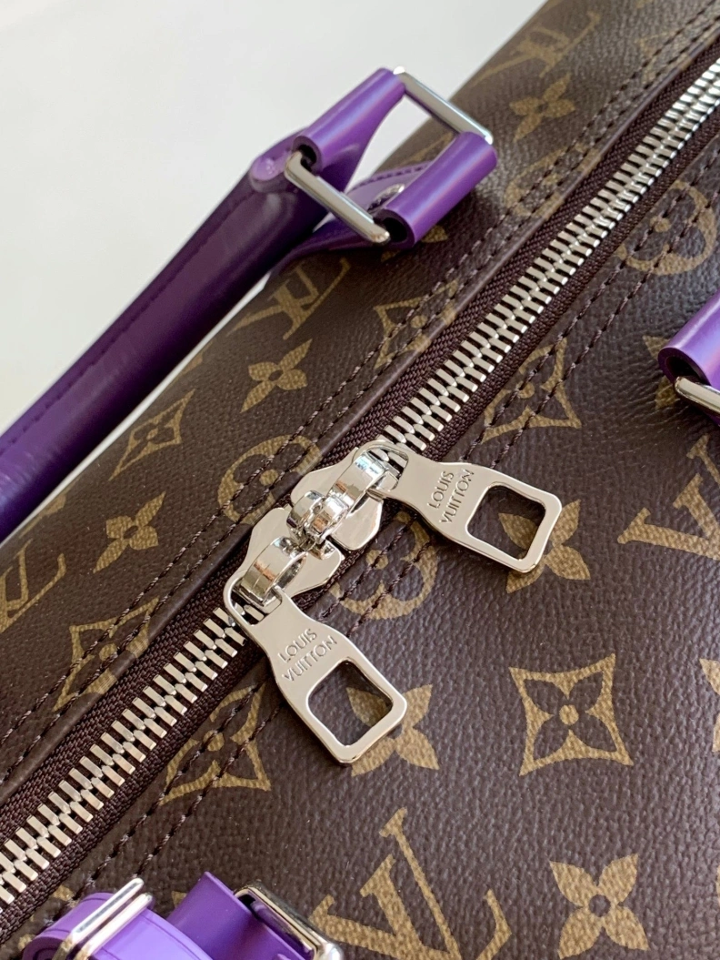 DailyWear LX Travel Bags 8158
