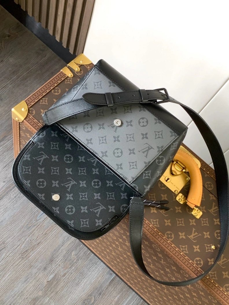 Fashionable LX Satchel bags 9109