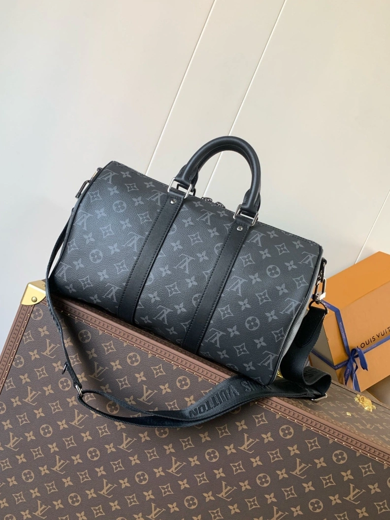 Comfortable LX Travel Bags 8138
