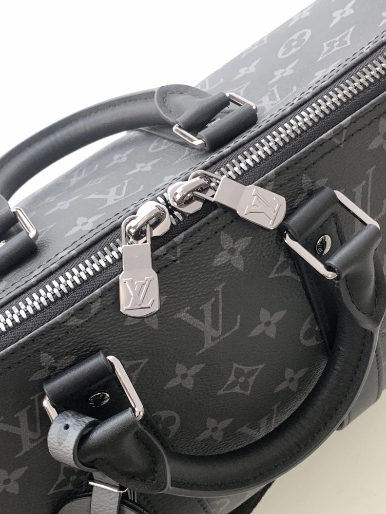 Comfortable LX Travel Bags 8138