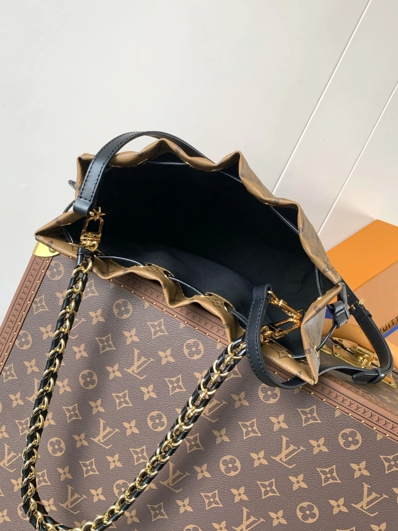 Sophisticated LX Bucket Bags 9457