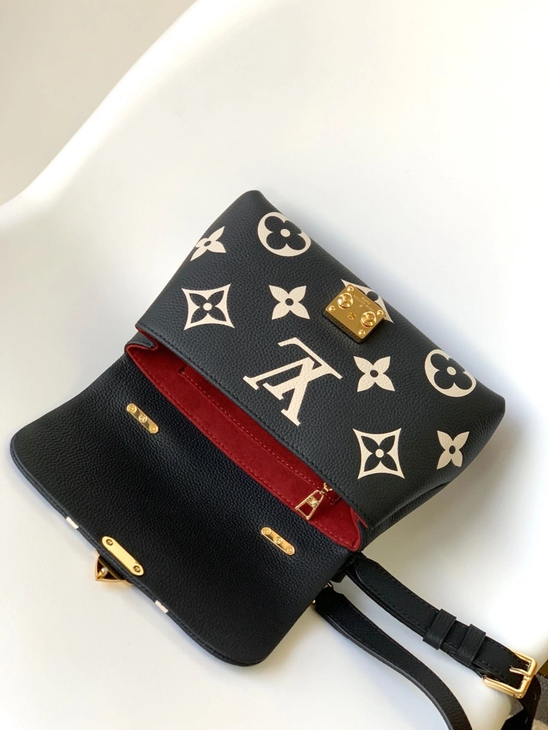 Sophisticated LX Top Handle Bags 8464