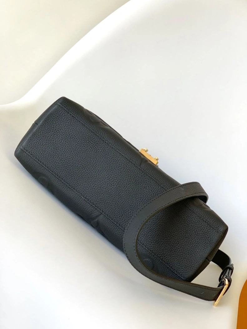 Vibrant LX Top Handle Bags 8457