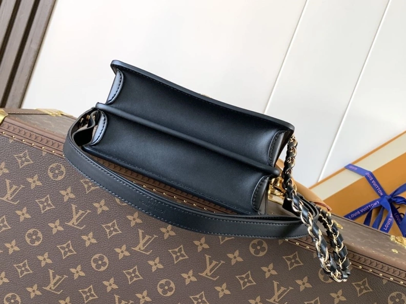 Lightweight LX Satchel bags 9089