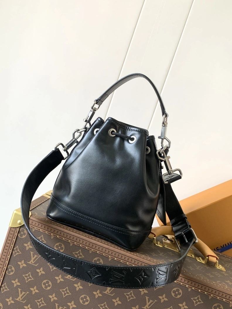 Sophisticated LX Bucket Bags 9429