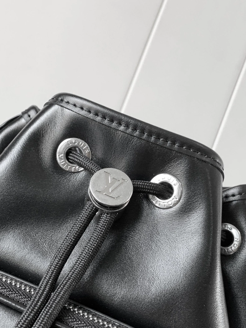 Sophisticated LX Bucket Bags 9429