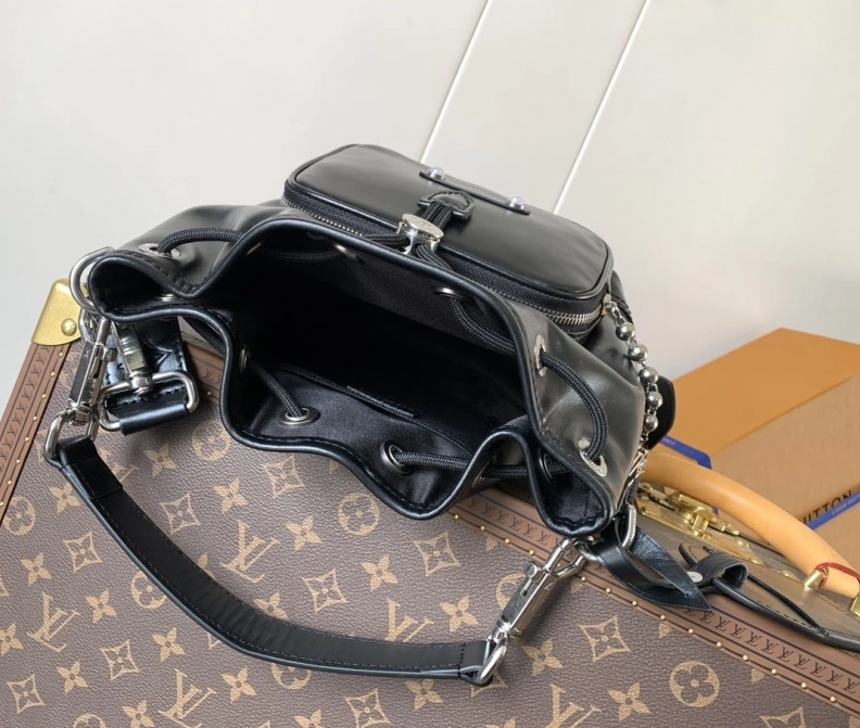 Sophisticated LX Bucket Bags 9429