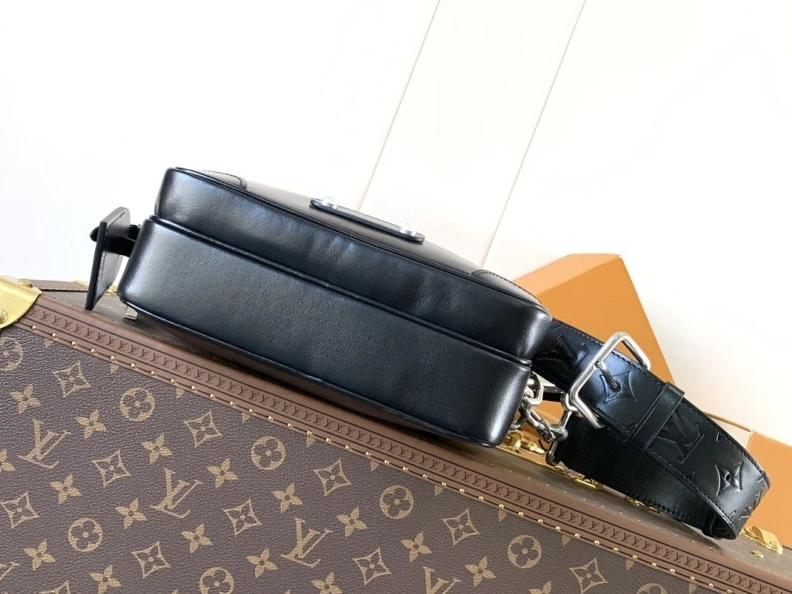 LX Satchel bags Breathable 9082