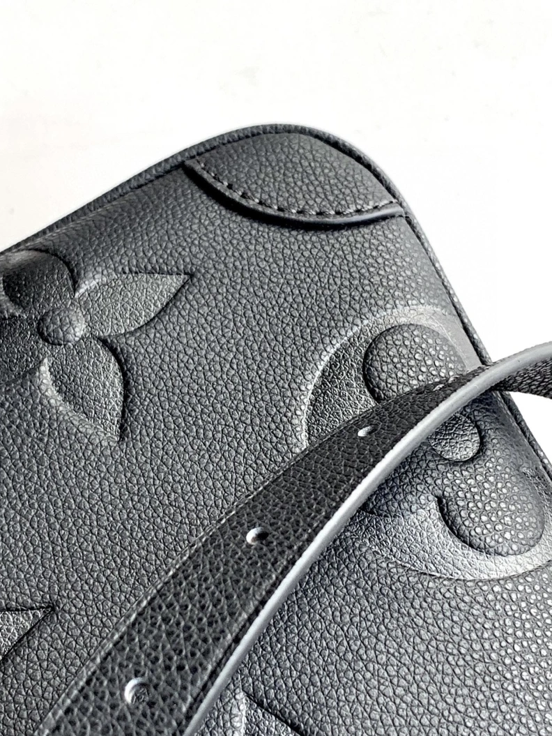 Stylish LX Top Handle Bags 8452