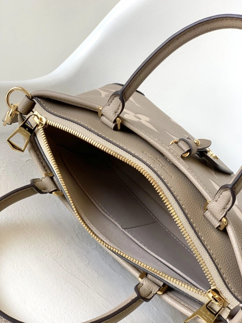 Comfortable LX Top Handle Bags 8451