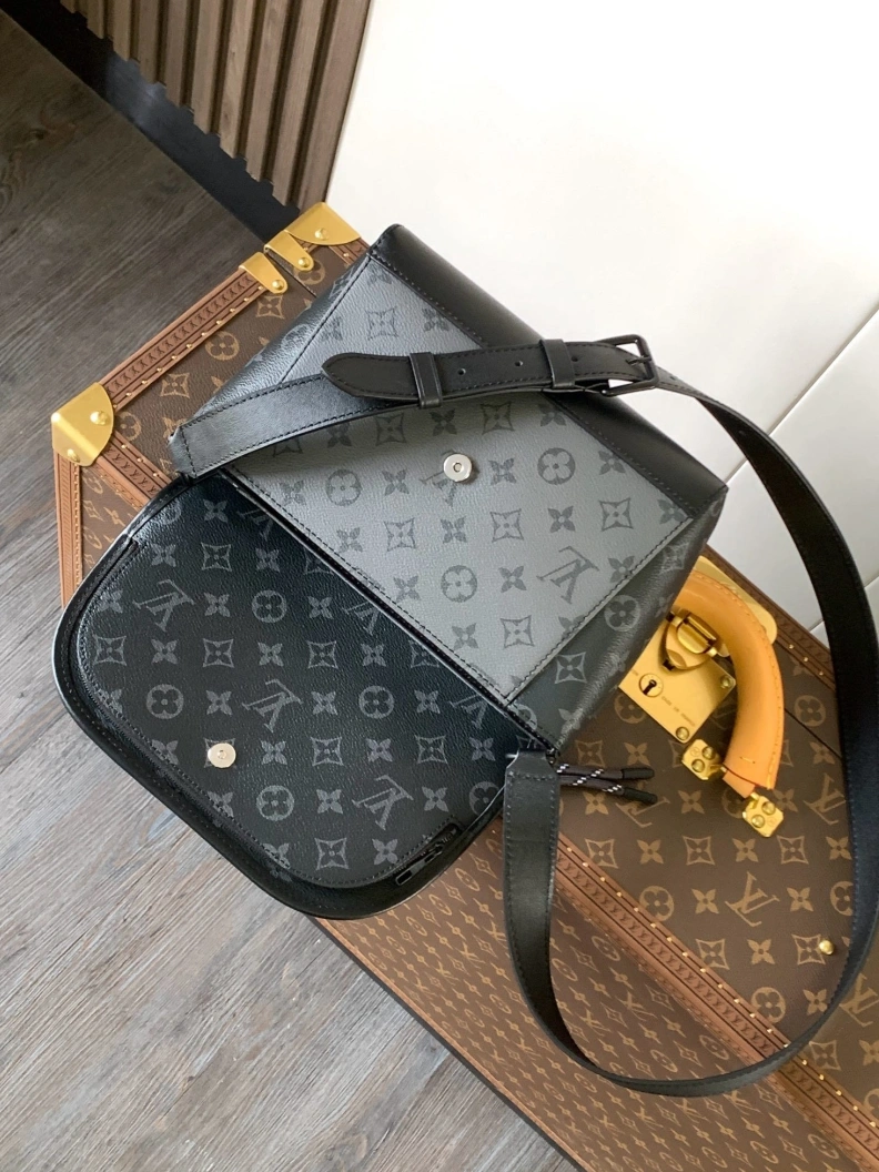 Comfortable LX Satchel bags 9080