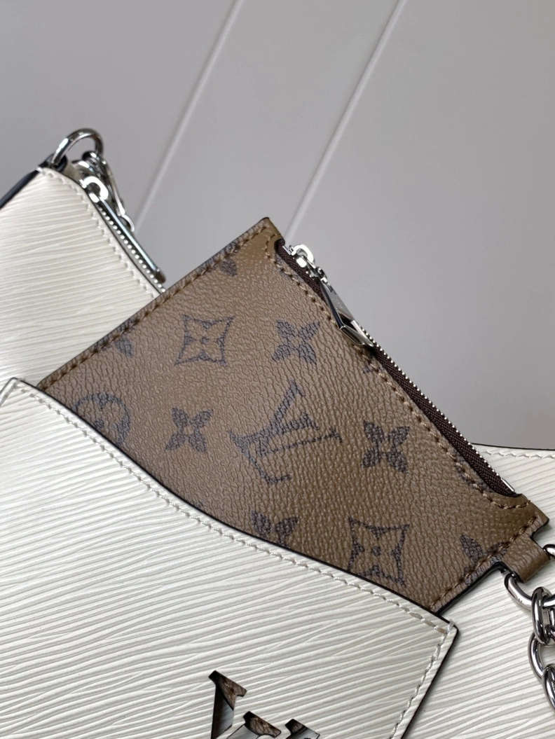 Bright LX Top Handle Bags 8437