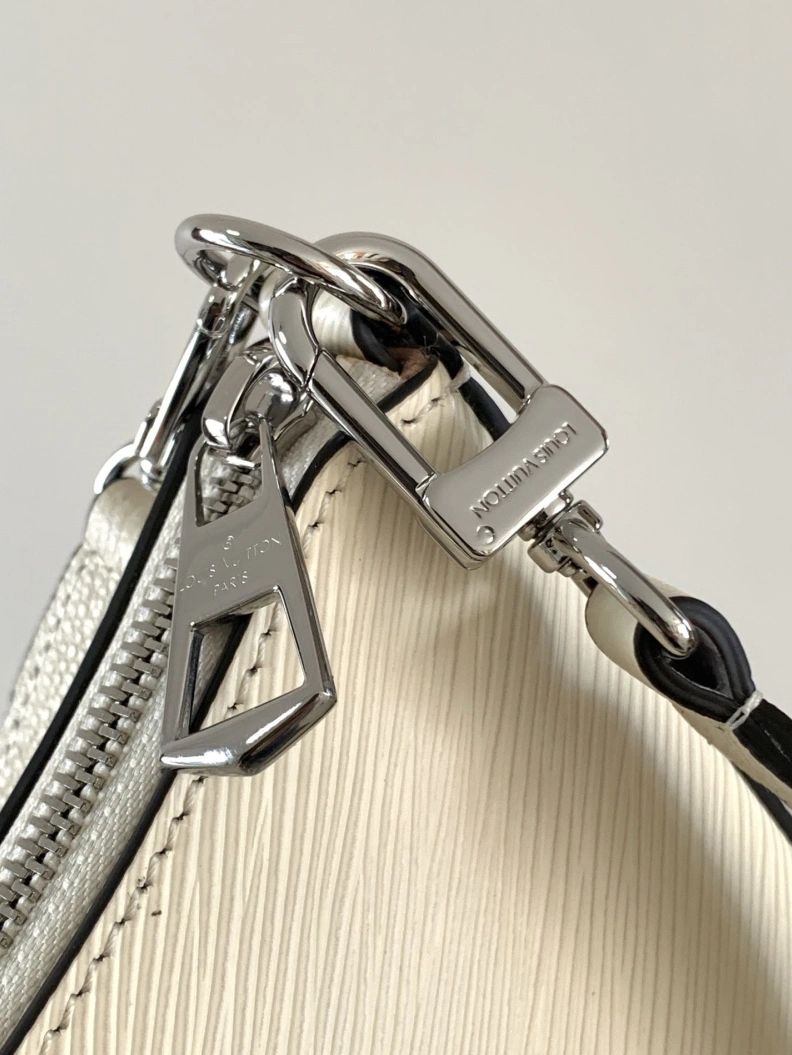 Bright LX Top Handle Bags 8437