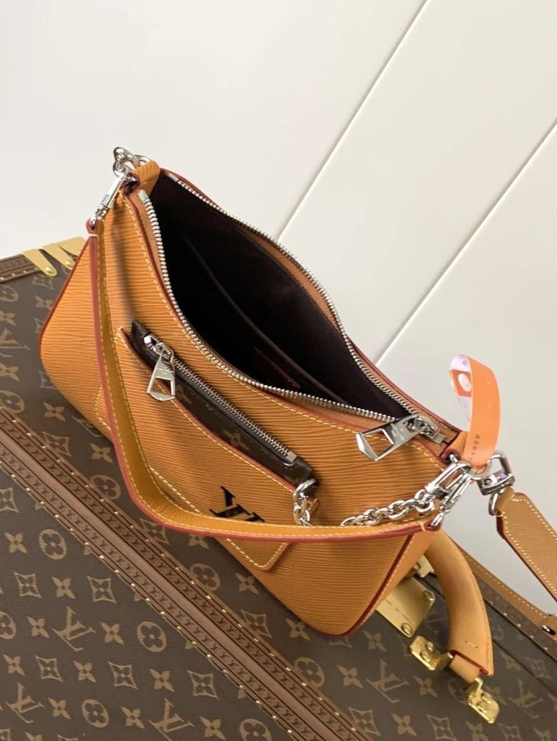 LX Top Handle Bags Vibrant 8440