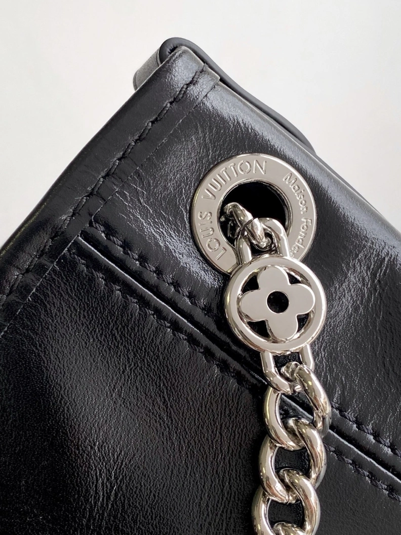 LX Satchel bags Bold 9077