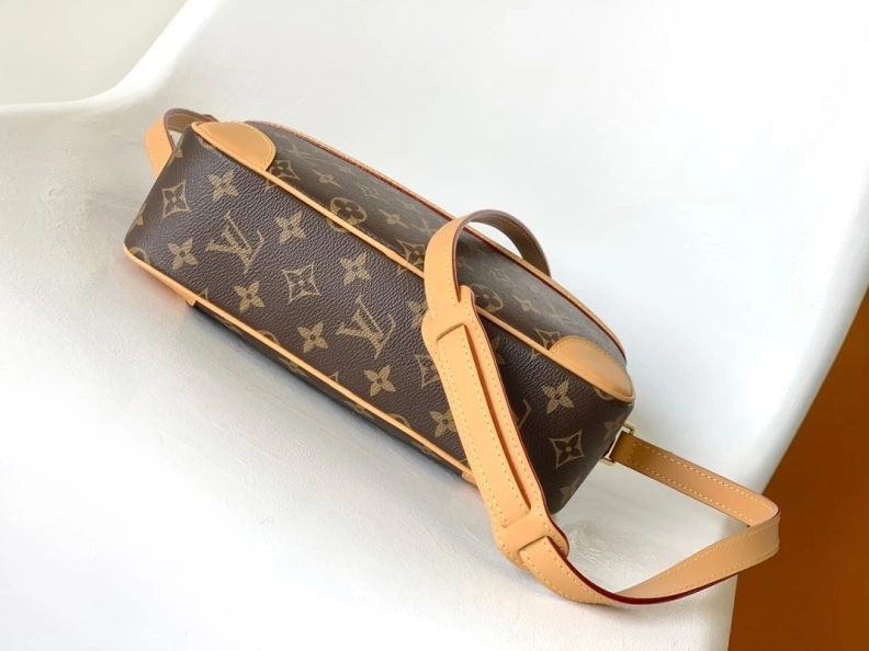 Efficient LX Satchel bags 9070