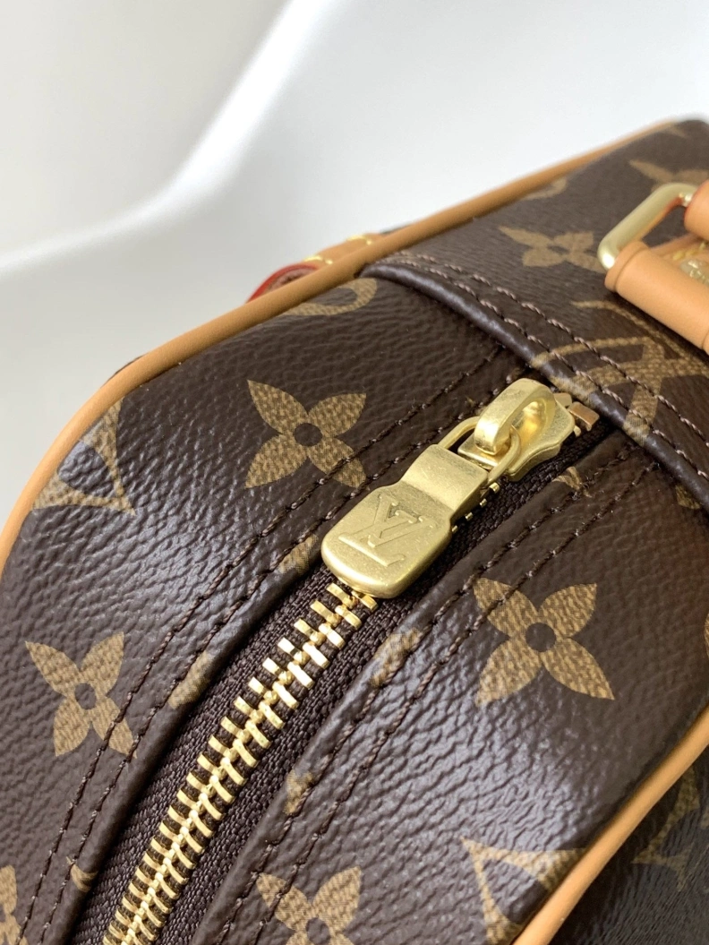 Efficient LX Satchel bags 9070