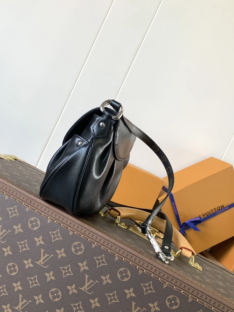 LX Satchel bags Bold 9069