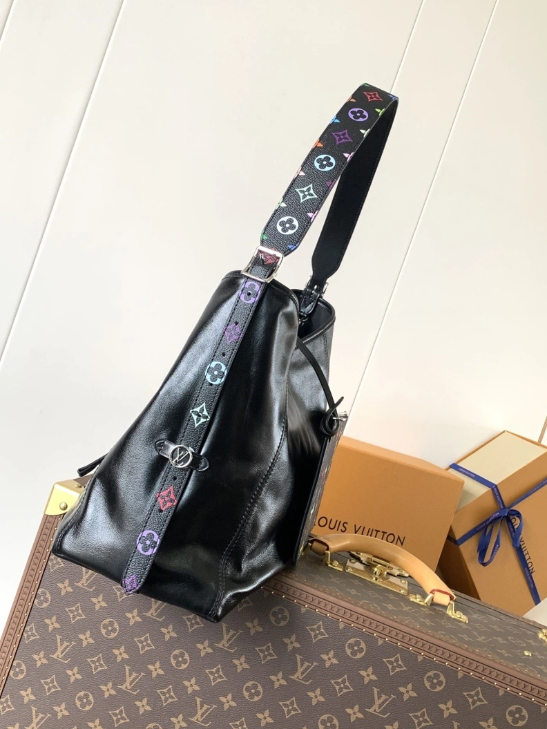 LX Top Handle Bags Bold 8446