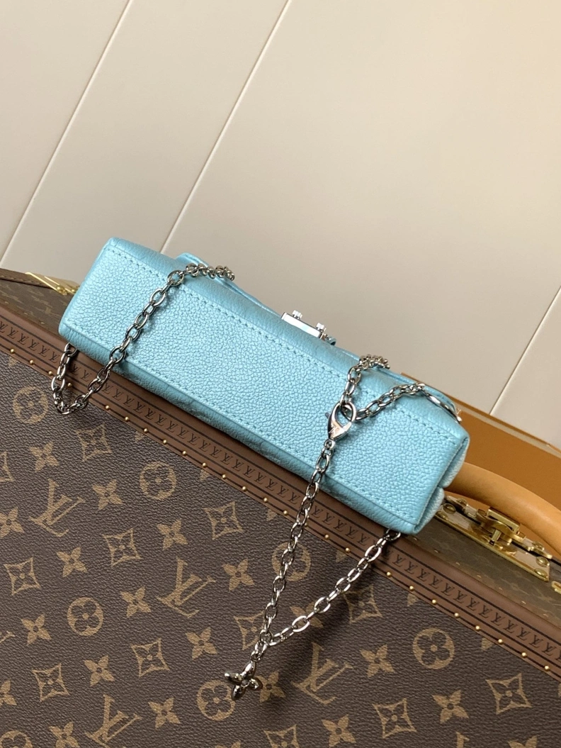 LX Top Handle Bags Sleek 8435