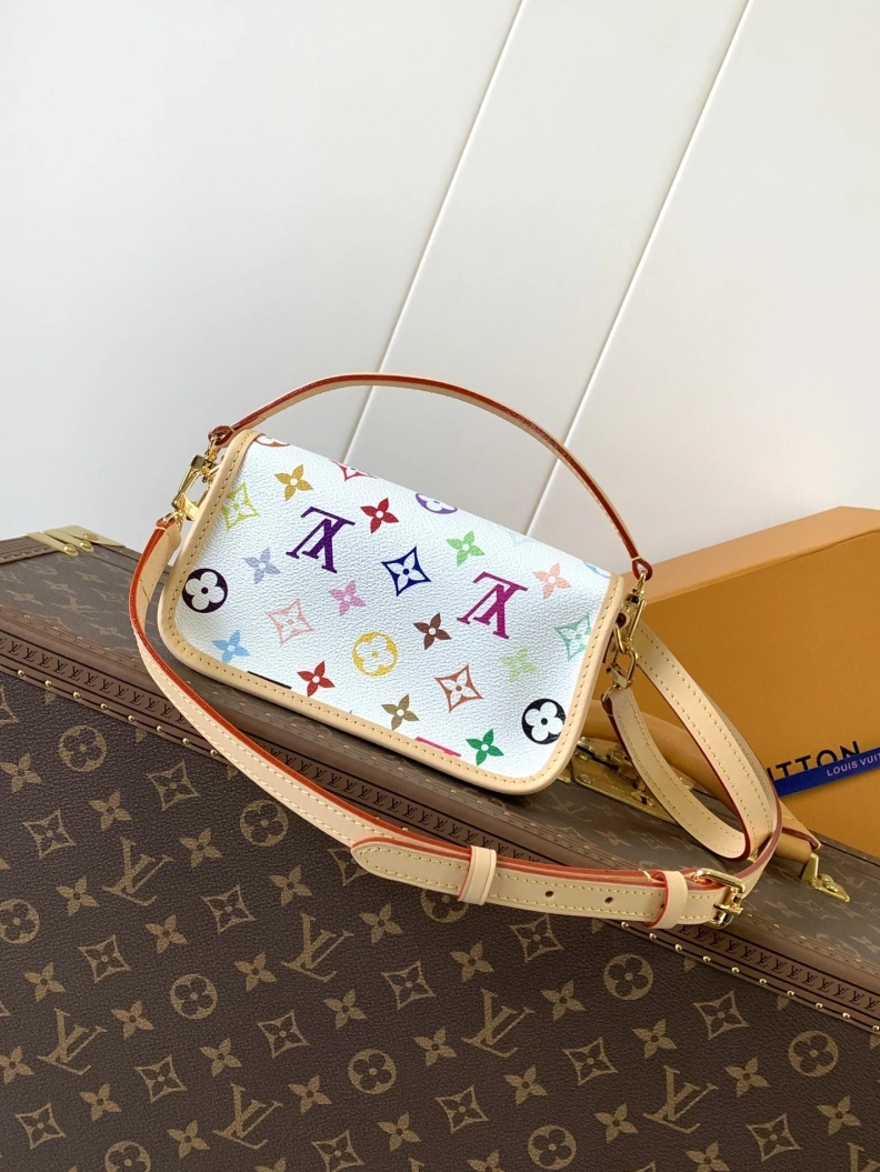 Fashionable LX Satchel bags 9064