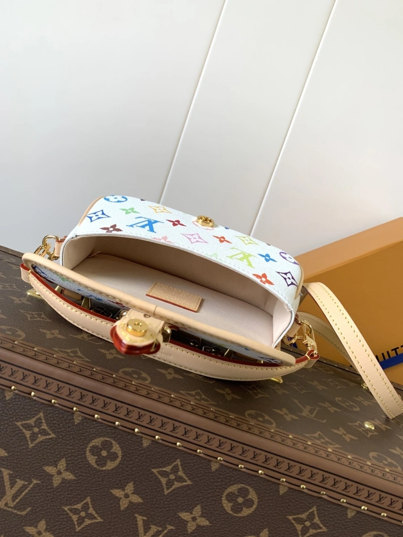 Fashionable LX Satchel bags 9064