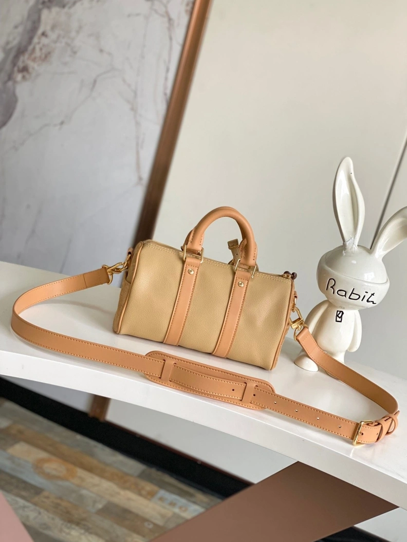Elegant LX Travel Bags 8140