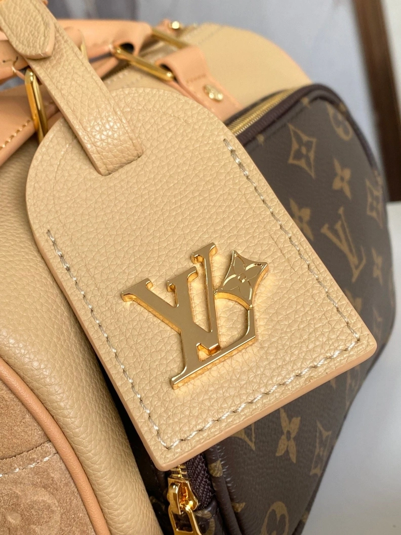 Elegant LX Travel Bags 8140