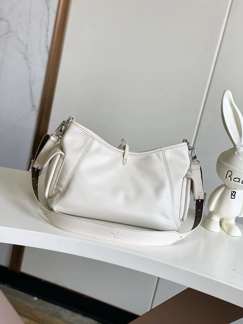 GoAnywhere LX Satchel bags 9057