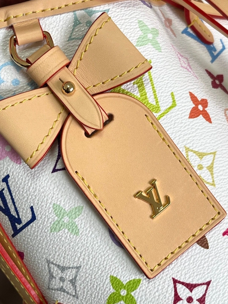Trendsetting LX Top Handle Bags 8449