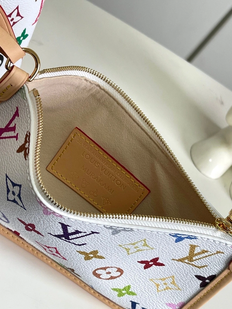 Trendsetting LX Top Handle Bags 8449