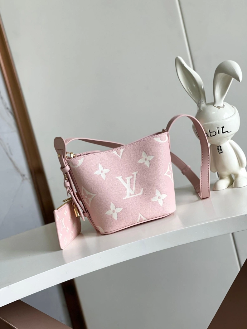 Trendsetting LX Satchel bags 9046