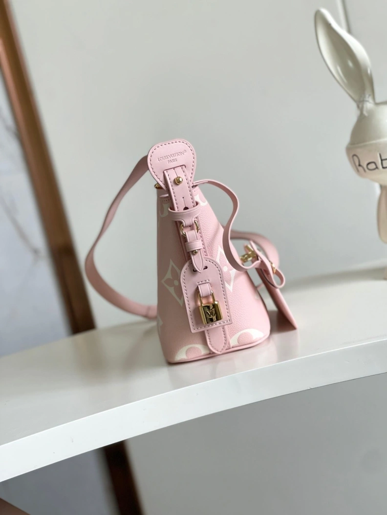 Trendsetting LX Satchel bags 9046