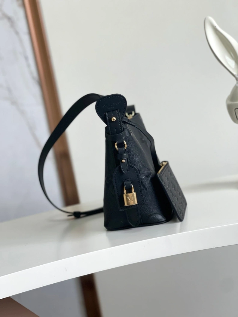 LX Satchel bags Popular 9047