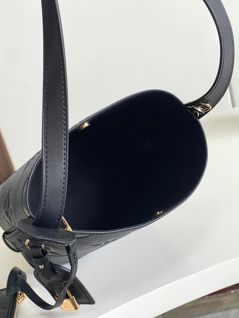 LX Satchel bags Popular 9047