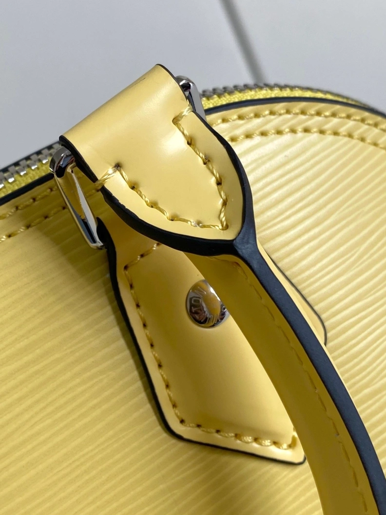 LX Top Handle Bags Reliable 8428
