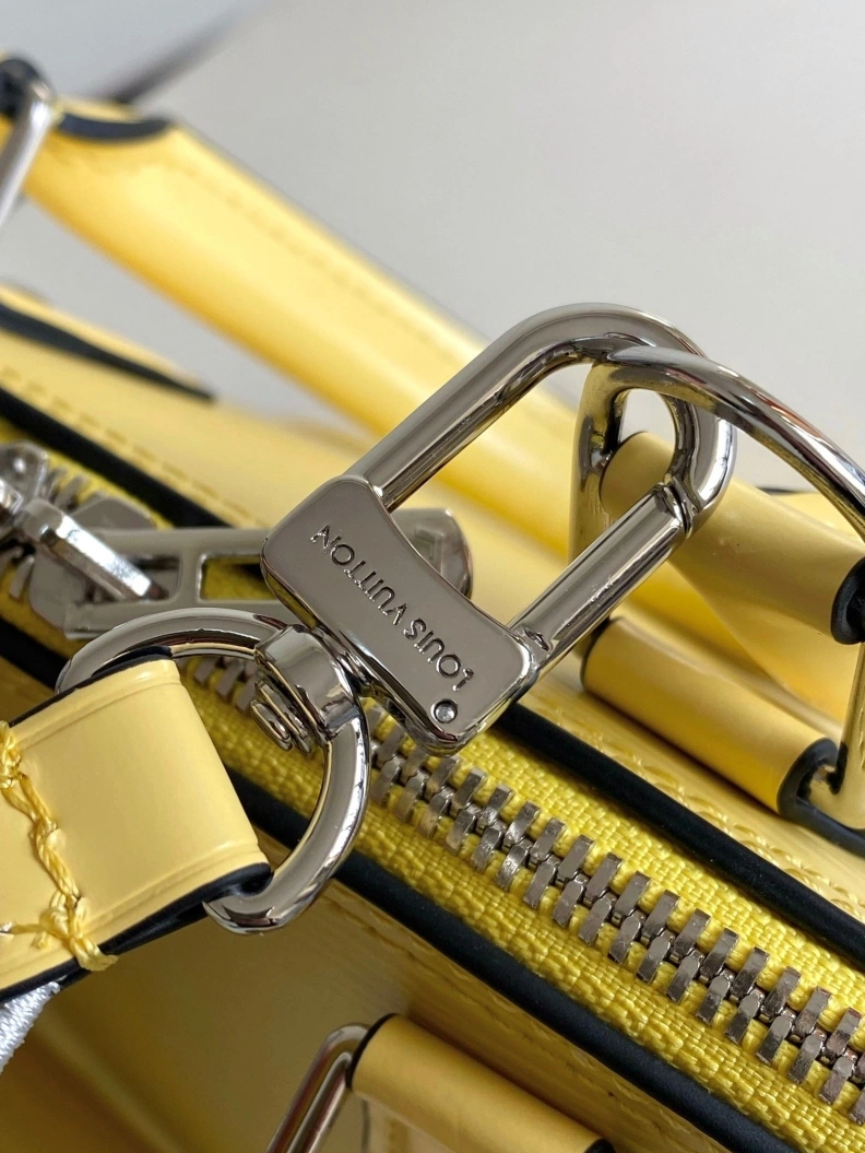 LX Top Handle Bags Reliable 8428