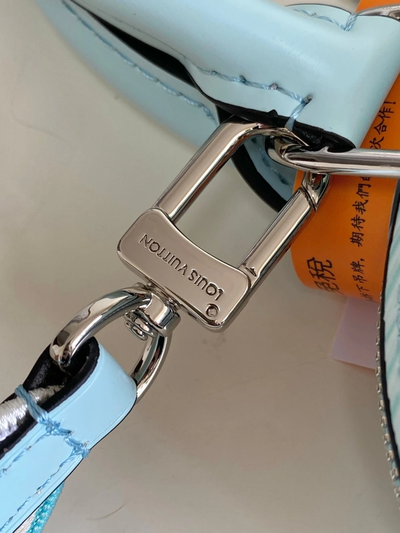Modern LX Top Handle Bags 8429