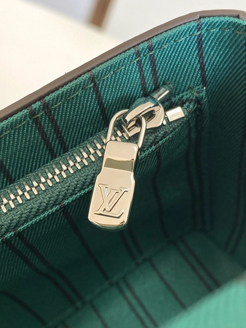 Efficient LX Satchel bags 9044