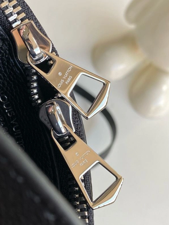 Popular LX Top Handle Bags 8423